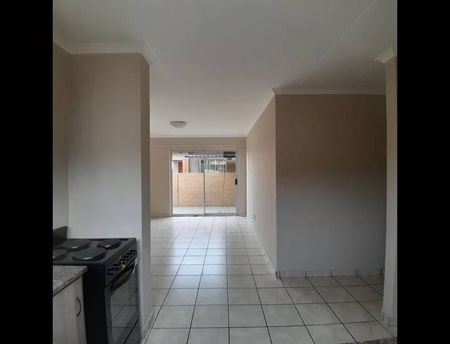 3 BEDROOM HOUSE FOR SALE IN WATERKLOOF HILL ESTATE